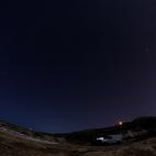 5c8a4172360000ba1a6b3bf6