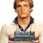 Por destrozar un taxi.