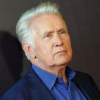 Por protestas contra la guerra y participar en manifestaciones ecologistas.