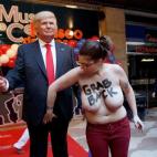 5c8ab6f7230000dd0423907a