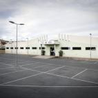 Centro de atención sanitaria en la urbanización Nou Espai, en La Nucia (Alacant). En pleno apogeo urbanístico, los ayuntamientos concedieron servicios como centros sanitarios, escuelas o centros sociales a muchas urbanizaciones hoy semi-desie...
