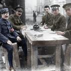 5c8b63d1250000e203ca8b7e