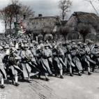 5c8b63f0250000e203ca8bf0