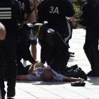 5c8aa83b2500000a06817e41