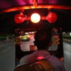 Desplazarse sobre tres ruedas después de una noche de juerga es un clásico muy divertido que no puedes dejar pasar. Tendrás que negociar el precio antes de subirte a unas de estas motos cubiertas que te llevarán a velocidades de vértigo por...