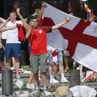 5c8aa840250000e203c96458