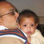 "Enero de 2003: nuestra niña de cuatro meses llegó a casa", dice la madre.