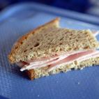 5c8a842b250000e203c921f4