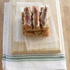 5c8a842b250000bd05813b9d