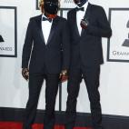 5c8b5b0424000093024d442b