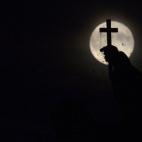 5c8b6aee360000c81a6d07ef