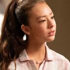 Consciente de la familia poco convencional que tiene, en esta &uacute;ltima temporada Lily es la encargada de aportar la racionalidad y la sensatez que en algunos momentos les falta a sus padres.