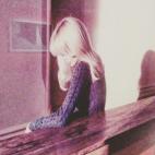 Mujer sola 2010 Fotografía de Camilla Akrans