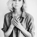 Sus estrellas invitadas y su programación es terriblemente ecléctica. Desde los jóvenes talentos del cine independiente europeo a las viejas glorias de Hollywood tienen cabida en Locarno. En este festival no encajan tan fácilmente nombres co...