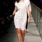 5c8b60c2230000dd0424940d