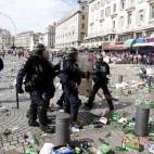 5c8b24a7240000f7054cf75e