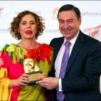 Se convirtieron en una de las parejas m&aacute;s peculiares de los 90. Juntos o por separado, la dise&ntilde;adora y el periodista fueron dos controvertidos personajes. Su separaci&oacute;n en 2016 no lo fue menos.