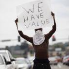 5c8b15b22500000704ca00fb