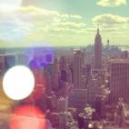 Que no te engañen. Puede que el Empire State sea el icono de la Ciudad que Nunca Duerme, pero ¿de qué valen sus vistas de la ciudad si no puedes ver su edificio más famoso? En vez de pagar el acceso al Empire State, dirígete al también cé...