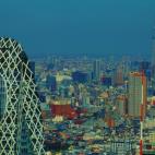 Probablemente las vistas gratuitas desde un rascacielos panorámico más impresionantes del mundo. Los rascacielos de Tokio son más bajos que los de otras urbes asiáticas como Shangái o Singapur, pero su diseño y colorido compensan su falta ...
