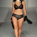 5c8a4dfa3b000037066bd01f