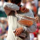 5c8b5dd024000093024d4aa7