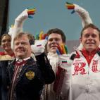 Los uniformes rusos no se quedan atrás... Dedos de colores