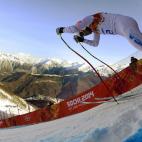 5c8b6991200000450470b245