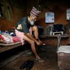 5c8b820b200000430470f01d