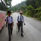 5c8b820c240000f404a4e4fe