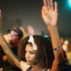 5c8b71d1360000c81a6d1923