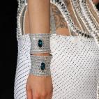 5c8af0c024000093024cb214