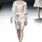 Lúrex, brillos y estampados para una colección inspirada en Studio 54. De lo mejor: no tenerle miedo a la apertura de la falda.