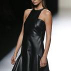 Como siempre, Torretta apuesta más a la forma que al color. De ahí sus vestidos estructurados y con buena factura y corte.