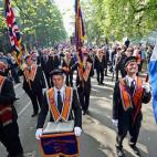 5c8b32c2360000c81a6cb459