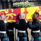 Traslado del f&eacute;retro hasta la catedral.