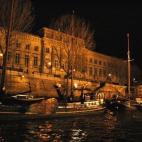 El Sena cruza la ciudad de París y está incluido dentro de los lugares Patrimonio de la Humanidad por su gran importancia. Ver más fotos del Sena.