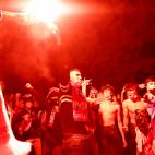 También hubo momento con bengalas en la celebración