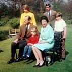 La familia real en Frogmore House, en 1968.