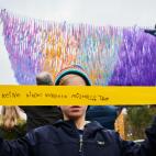 5dbff44d210000984734bda2