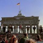 10 de noviembre. Un amanecer diferente en la puerta de Brandeburgo.