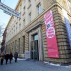 El Deutsche Guggenheim fue una realidad durante 15 años en uno de los edificios mejor situados de la ciudad, en plena Unter den Linden. Cuando la colaboración entre la organización artística y el Deutsche Bank finalizó en 2012 el museo desa...