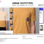 En abril de 2012, Urban Outfitters enfadó a la comunidad judía por vender esta camiseta (por 100 dólares), que parece imitar la estrella que los judíos estaban obligados a llevar durante el Holocausto. (Urban Outfitters)