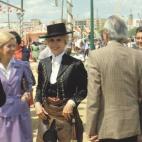 5c8a470e250000e203c8d4b2