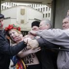 5c8af048360000e01c6c4e7b