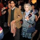 5c8a4715240000f404a2df07