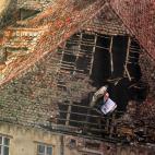 5c8b2182240000f7054cee6c