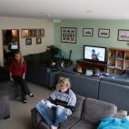 5c8b3831240000f7054d2414