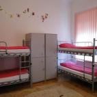 5c8b38392000009e04706d27