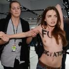 5c8a7d65250000580681344f